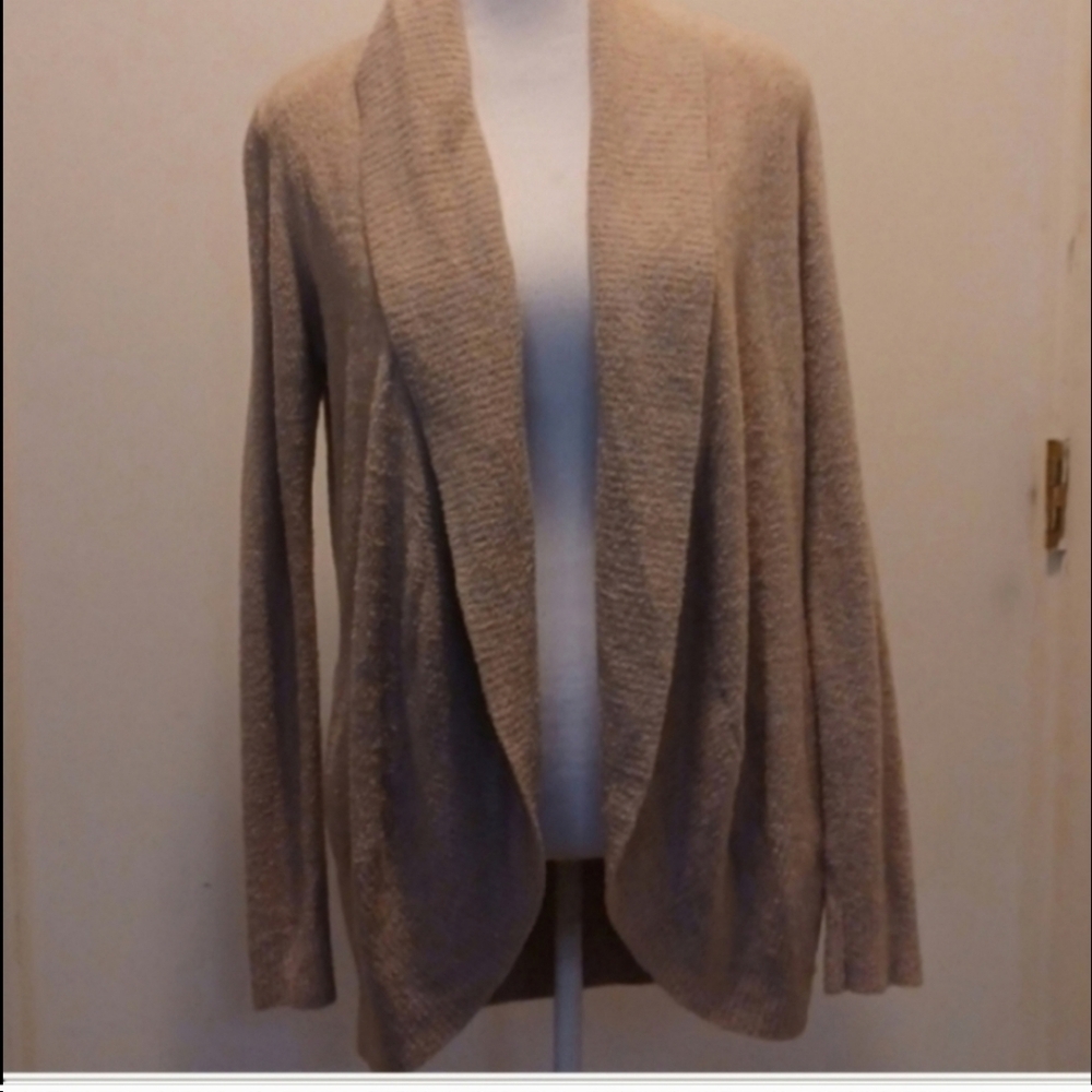 Barefoot dreams Chic light open front sweater